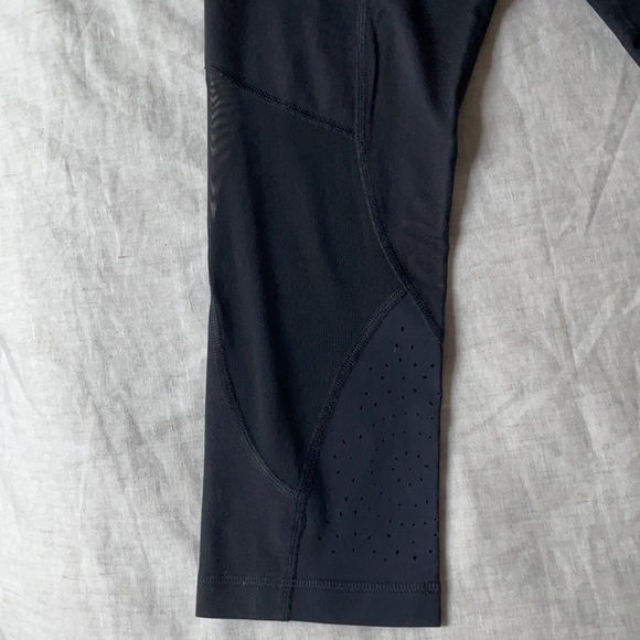 Lulu Wunder Under Cropped Leggings Size 4 - Picture 3 of 3